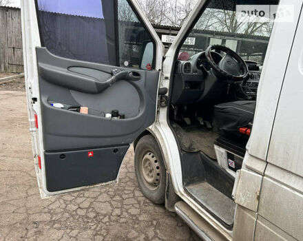 Белый Мерседес Sprinter, объемом двигателя 2.7 л и пробегом 758 тыс. км за 6500 $, фото 7 на Automoto.ua