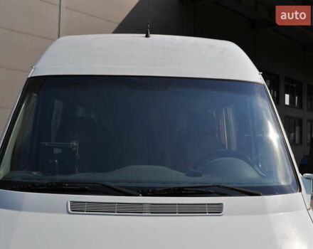 Белый Мерседес Sprinter, объемом двигателя 2.2 л и пробегом 900 тыс. км за 9000 $, фото 14 на Automoto.ua
