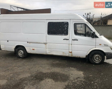 Белый Мерседес Sprinter, объемом двигателя 2.2 л и пробегом 9 тыс. км за 5850 $, фото 4 на Automoto.ua
