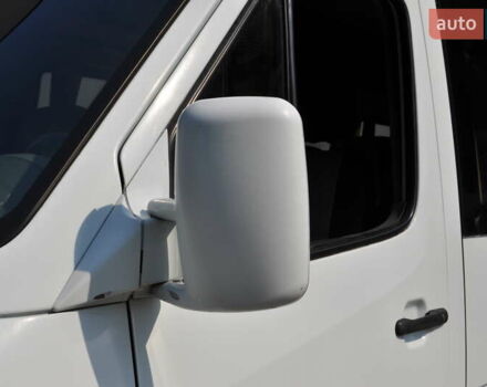 Белый Мерседес Sprinter, объемом двигателя 2.2 л и пробегом 900 тыс. км за 9000 $, фото 10 на Automoto.ua