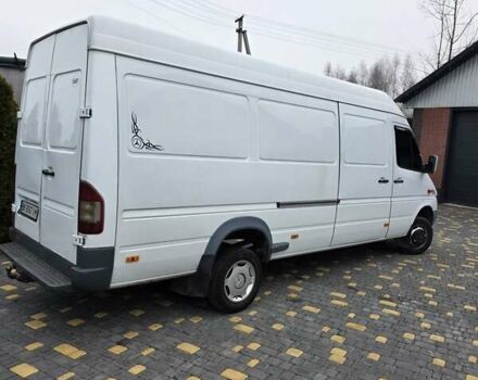 Белый Мерседес Sprinter, объемом двигателя 2.7 л и пробегом 606 тыс. км за 11900 $, фото 11 на Automoto.ua