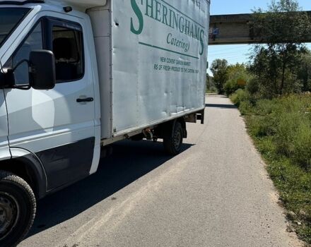 Белый Мерседес Sprinter, объемом двигателя 2.2 л и пробегом 337 тыс. км за 11499 $, фото 3 на Automoto.ua