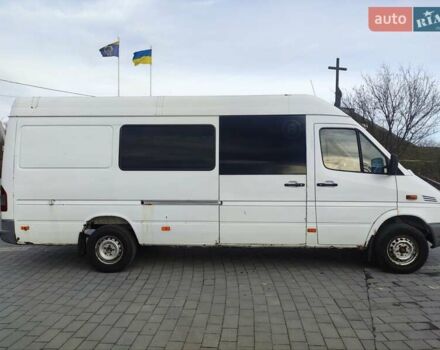 Белый Мерседес Sprinter, объемом двигателя 2.15 л и пробегом 355 тыс. км за 5800 $, фото 2 на Automoto.ua