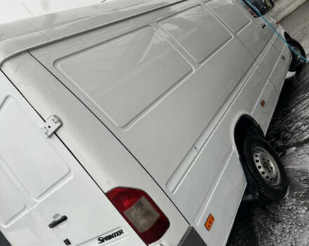 Белый Мерседес Sprinter, объемом двигателя 2.15 л и пробегом 497 тыс. км за 7500 $, фото 6 на Automoto.ua
