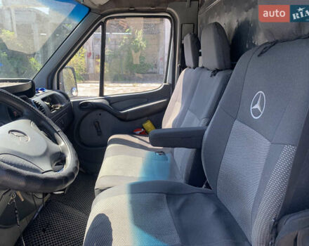 Мерседес Sprinter 2001 в Лубнах на Automoto.ua Белый Мерседес Sprinter, объемом двигателя 2.15 л и пробегом 560 тыс. км за 4499 $, фото 9 на Automoto.ua