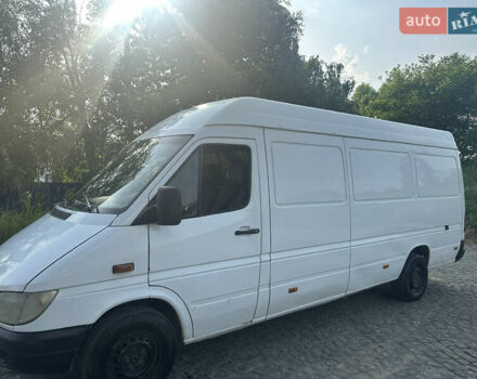 Мерседес Sprinter 2001 у Ужгороді на Automoto.ua Білий Мерседес Sprinter, об'ємом двигуна 2.15 л та пробігом 420 тис. км за 6600 $, фото 10 на Automoto.ua