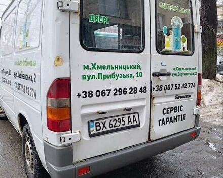 Белый Мерседес Sprinter, объемом двигателя 2.2 л и пробегом 410 тыс. км за 4500 $, фото 6 на Automoto.ua