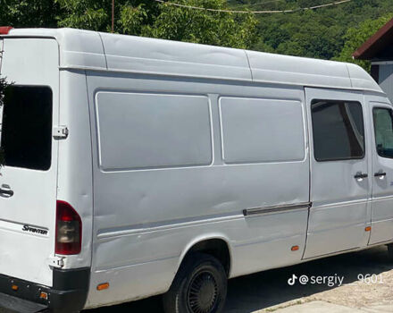 Белый Мерседес Sprinter, объемом двигателя 2.15 л и пробегом 450 тыс. км за 6900 $, фото 1 на Automoto.ua