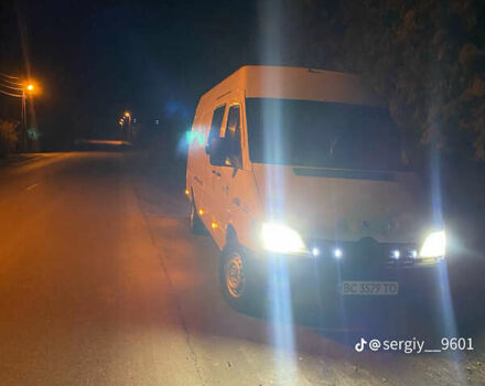 Белый Мерседес Sprinter, объемом двигателя 2.15 л и пробегом 450 тыс. км за 6900 $, фото 11 на Automoto.ua