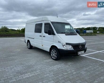 Білий Мерседес Sprinter, об'ємом двигуна 2.1 л та пробігом 300 тис. км за 7000 $, фото 1 на Automoto.ua