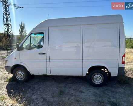 Белый Мерседес Sprinter, объемом двигателя 2.2 л и пробегом 762 тыс. км за 6990 $, фото 5 на Automoto.ua