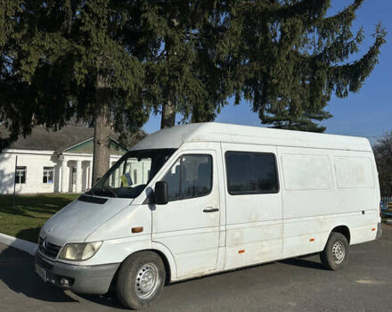 Белый Мерседес Sprinter, объемом двигателя 2.15 л и пробегом 376 тыс. км за 9400 $, фото 3 на Automoto.ua