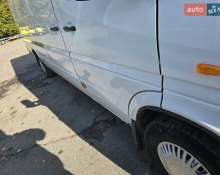 Білий Мерседес Sprinter, об'ємом двигуна 2.15 л та пробігом 650 тис. км за 9950 $, фото 11 на Automoto.ua