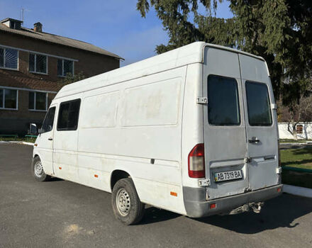 Белый Мерседес Sprinter, объемом двигателя 2.15 л и пробегом 376 тыс. км за 9400 $, фото 15 на Automoto.ua