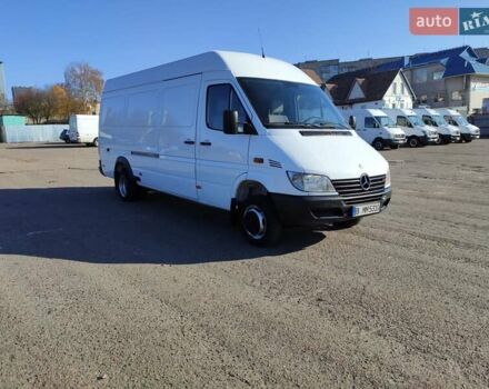 Белый Мерседес Sprinter, объемом двигателя 0 л и пробегом 260 тыс. км за 22500 $, фото 3 на Automoto.ua