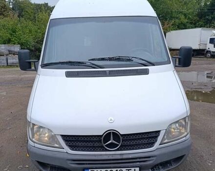 Белый Мерседес Sprinter, объемом двигателя 2.15 л и пробегом 300 тыс. км за 8600 $, фото 1 на Automoto.ua