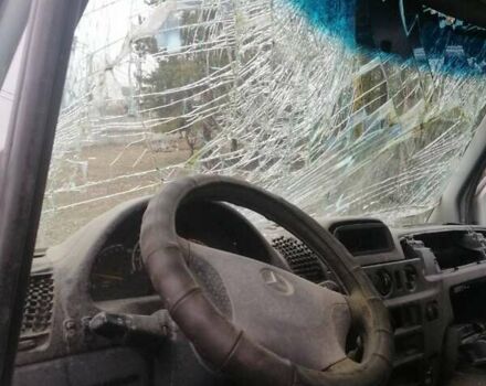 Белый Мерседес Sprinter, объемом двигателя 2.2 л и пробегом 200 тыс. км за 3200 $, фото 7 на Automoto.ua