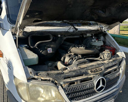 Белый Мерседес Sprinter, объемом двигателя 2.15 л и пробегом 376 тыс. км за 9400 $, фото 54 на Automoto.ua