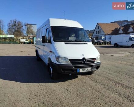 Белый Мерседес Sprinter, объемом двигателя 0 л и пробегом 260 тыс. км за 22500 $, фото 2 на Automoto.ua