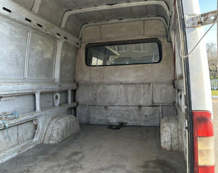 Белый Мерседес Sprinter, объемом двигателя 2.15 л и пробегом 376 тыс. км за 9400 $, фото 44 на Automoto.ua