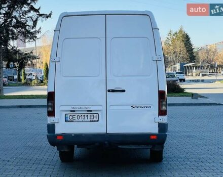 Белый Мерседес Sprinter, объемом двигателя 2.7 л и пробегом 400 тыс. км за 9400 $, фото 3 на Automoto.ua