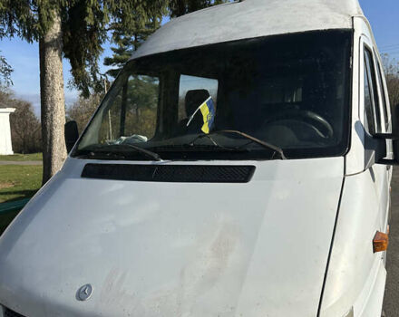 Белый Мерседес Sprinter, объемом двигателя 2.15 л и пробегом 376 тыс. км за 9400 $, фото 10 на Automoto.ua