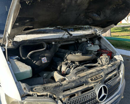 Белый Мерседес Sprinter, объемом двигателя 2.15 л и пробегом 376 тыс. км за 9400 $, фото 58 на Automoto.ua