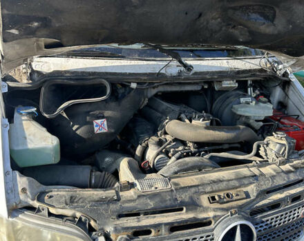 Белый Мерседес Sprinter, объемом двигателя 2.15 л и пробегом 376 тыс. км за 9400 $, фото 57 на Automoto.ua