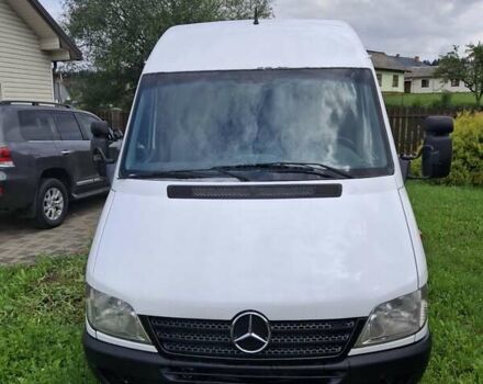 Белый Мерседес Sprinter, объемом двигателя 2.15 л и пробегом 100 тыс. км за 12200 $, фото 1 на Automoto.ua