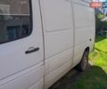Белый Мерседес Sprinter, объемом двигателя 2.2 л и пробегом 487 тыс. км за 5800 $, фото 3 на Automoto.ua