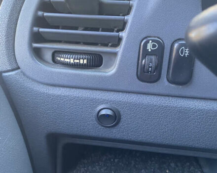 Білий Мерседес Sprinter, об'ємом двигуна 2.15 л та пробігом 358 тис. км за 10300 $, фото 17 на Automoto.ua