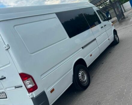 Белый Мерседес Sprinter, объемом двигателя 2.2 л и пробегом 670 тыс. км за 7500 $, фото 4 на Automoto.ua