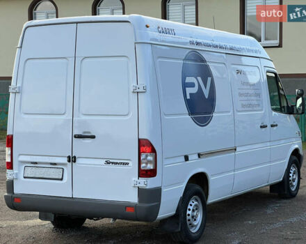 Белый Мерседес Sprinter, объемом двигателя 2.2 л и пробегом 311 тыс. км за 10300 $, фото 9 на Automoto.ua