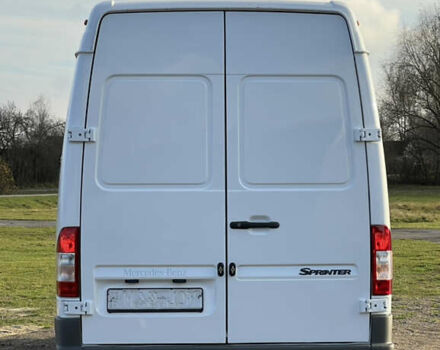 Белый Мерседес Sprinter, объемом двигателя 2.2 л и пробегом 311 тыс. км за 10300 $, фото 11 на Automoto.ua
