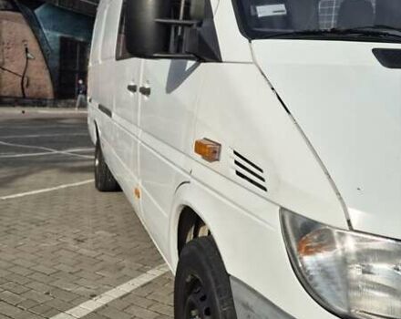 Белый Мерседес Sprinter, объемом двигателя 2.2 л и пробегом 264 тыс. км за 9900 $, фото 33 на Automoto.ua