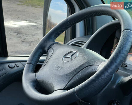 Белый Мерседес Sprinter, объемом двигателя 2.2 л и пробегом 311 тыс. км за 10300 $, фото 24 на Automoto.ua