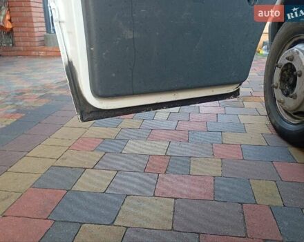 Белый Мерседес Sprinter, объемом двигателя 2.7 л и пробегом 564 тыс. км за 13500 $, фото 5 на Automoto.ua