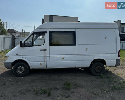 Белый Мерседес Sprinter, объемом двигателя 2.15 л и пробегом 458 тыс. км за 5100 $, фото 3 на Automoto.ua