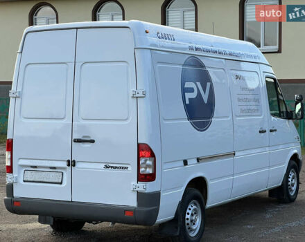 Белый Мерседес Sprinter, объемом двигателя 2.2 л и пробегом 311 тыс. км за 10300 $, фото 10 на Automoto.ua