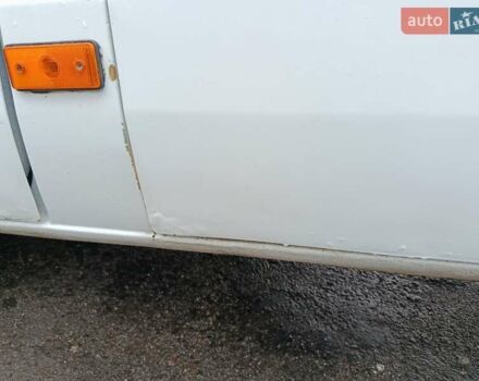 Белый Мерседес Sprinter, объемом двигателя 2.2 л и пробегом 770 тыс. км за 10500 $, фото 3 на Automoto.ua