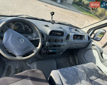 Белый Мерседес Sprinter, объемом двигателя 2.1 л и пробегом 500 тыс. км за 8200 $, фото 7 на Automoto.ua