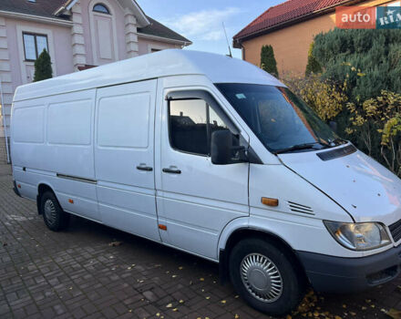 Белый Мерседес Sprinter, объемом двигателя 2.15 л и пробегом 647 тыс. км за 9000 $, фото 4 на Automoto.ua