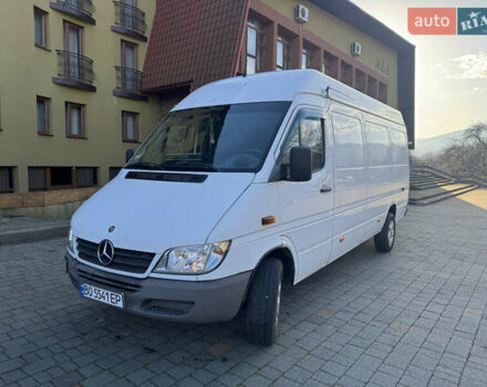 Белый Мерседес Sprinter, объемом двигателя 2.15 л и пробегом 530 тыс. км за 9400 $, фото 1 на Automoto.ua