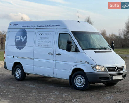 Белый Мерседес Sprinter, объемом двигателя 2.2 л и пробегом 311 тыс. км за 10300 $, фото 1 на Automoto.ua