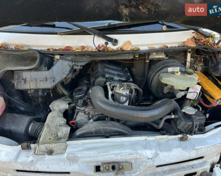 Белый Мерседес Sprinter, объемом двигателя 2.15 л и пробегом 647 тыс. км за 9000 $, фото 5 на Automoto.ua