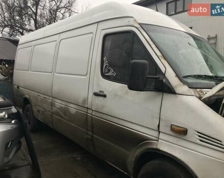 Белый Мерседес Sprinter, объемом двигателя 2.2 л и пробегом 315 тыс. км за 4570 $, фото 9 на Automoto.ua