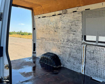 Белый Мерседес Sprinter, объемом двигателя 2.7 л и пробегом 656 тыс. км за 7800 $, фото 12 на Automoto.ua