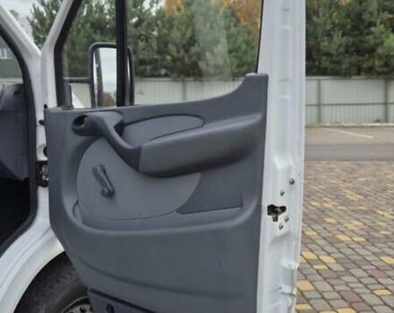 Белый Мерседес Sprinter, объемом двигателя 2.2 л и пробегом 264 тыс. км за 9900 $, фото 22 на Automoto.ua