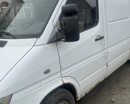 Белый Мерседес Sprinter, объемом двигателя 2.2 л и пробегом 375 тыс. км за 5500 $, фото 14 на Automoto.ua