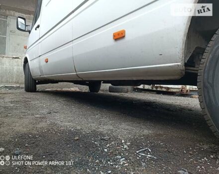 Белый Мерседес Sprinter, объемом двигателя 2.15 л и пробегом 577 тыс. км за 9000 $, фото 4 на Automoto.ua